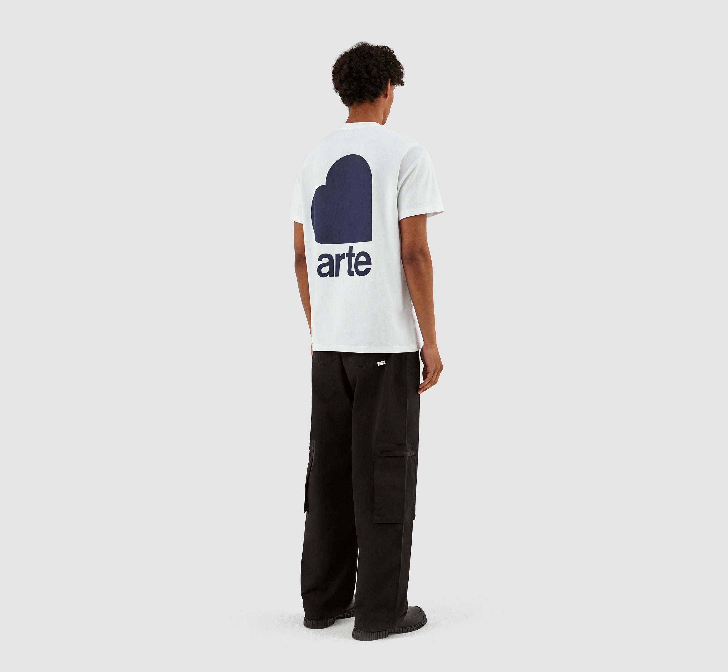 Taut Back Heart T-shirt - Blanc